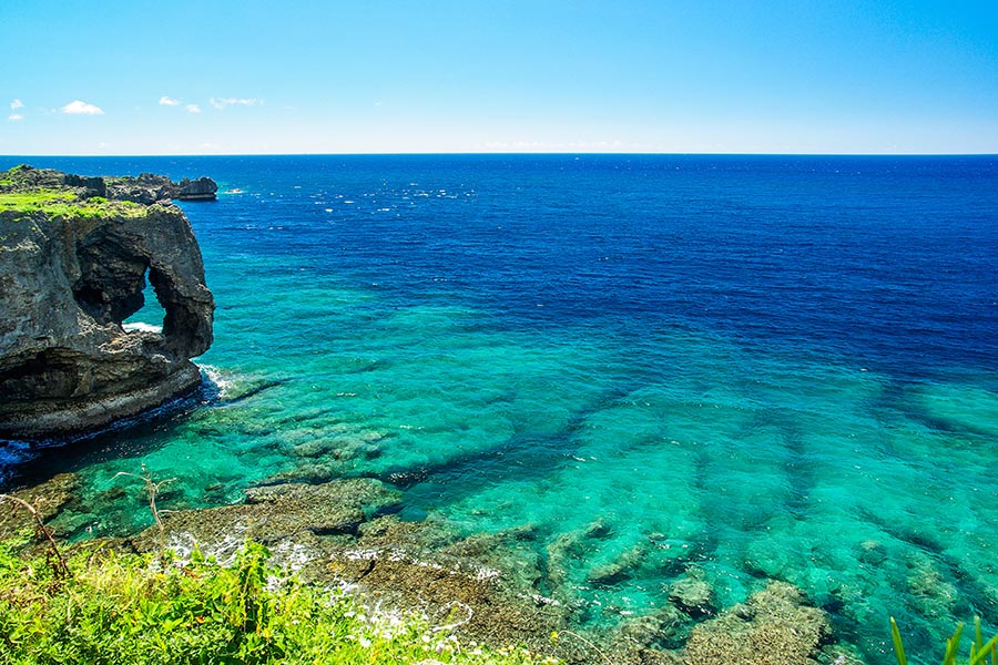 沖縄本島の万座毛